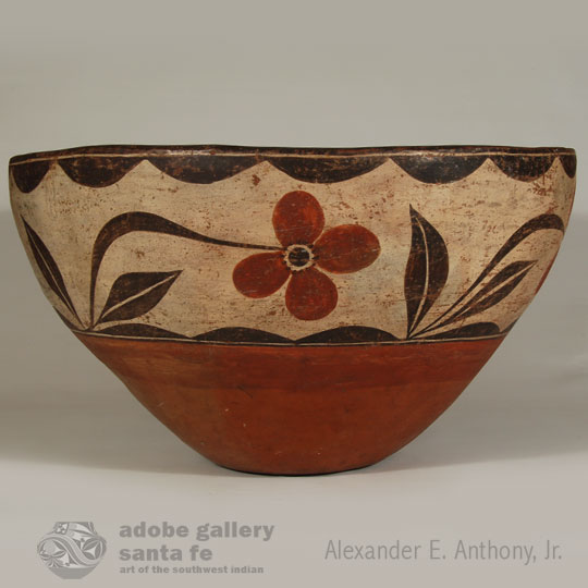 Historic Zia Pueblo Pottery C3924H